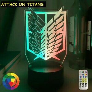 מנורת חדר זוהרת בחושך של סדרת האנימה attack on titan